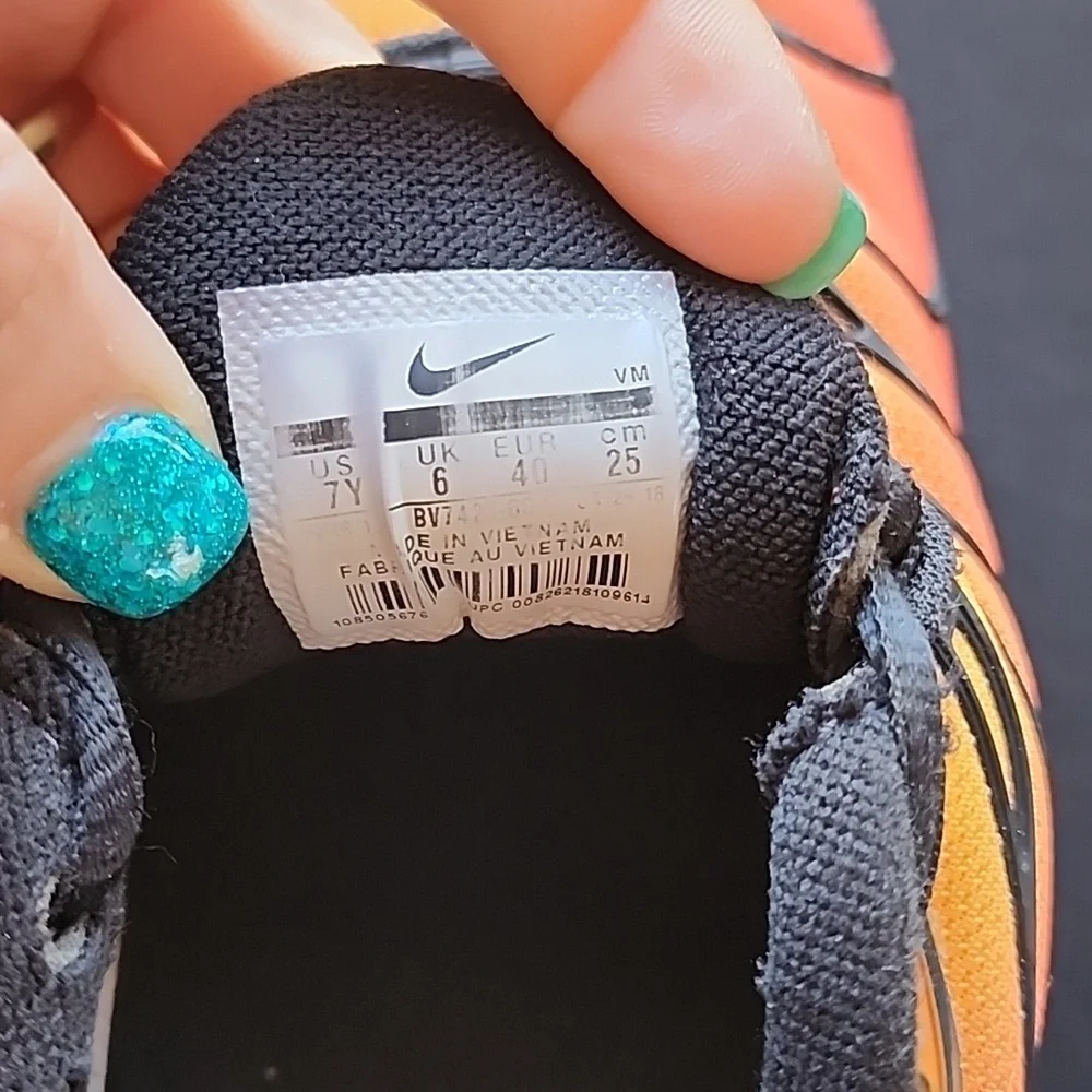 Youth size 7 sunset‎ Nike airmax
